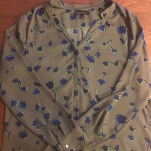 Women’s Banana Republic Green Flower Blouse